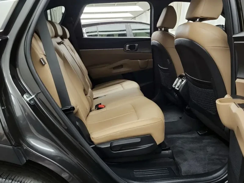 2024 Kia Sorento с пробегом 65 424 км