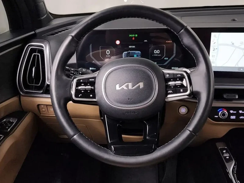 2024 Kia Sorento с пробегом 65 424 км