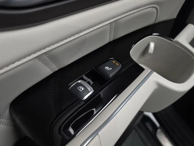 2024 Kia Sorento с пробегом 46 092 км