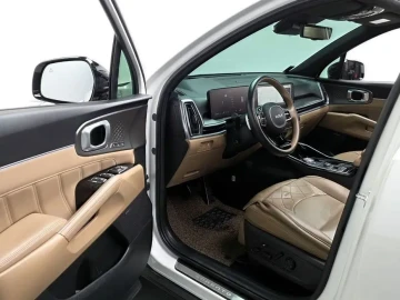 2024 Kia Sorento с пробегом 33 230 км