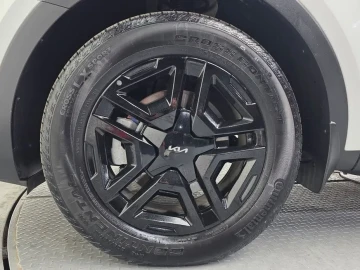 2023 Kia Sorento с пробегом 32 362 км