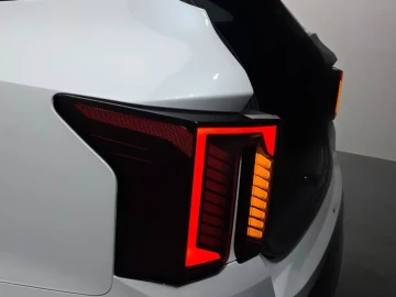 2023 Kia Sorento с пробегом 32 362 км