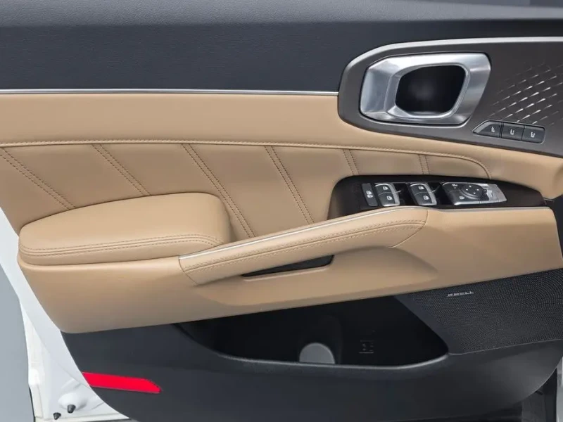 2023 Kia Sorento с пробегом 32 362 км