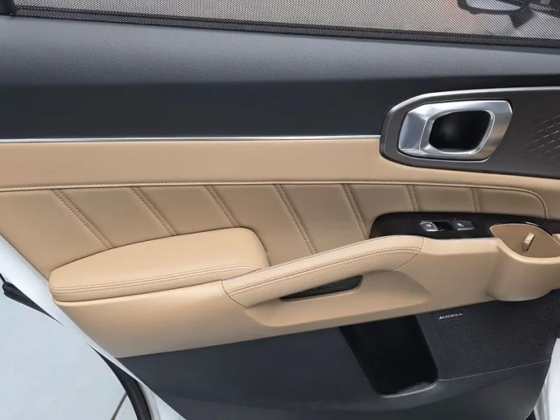 2023 Kia Sorento с пробегом 32 362 км