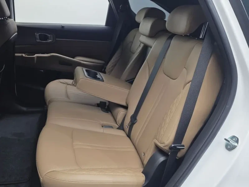 2023 Kia Sorento с пробегом 32 362 км
