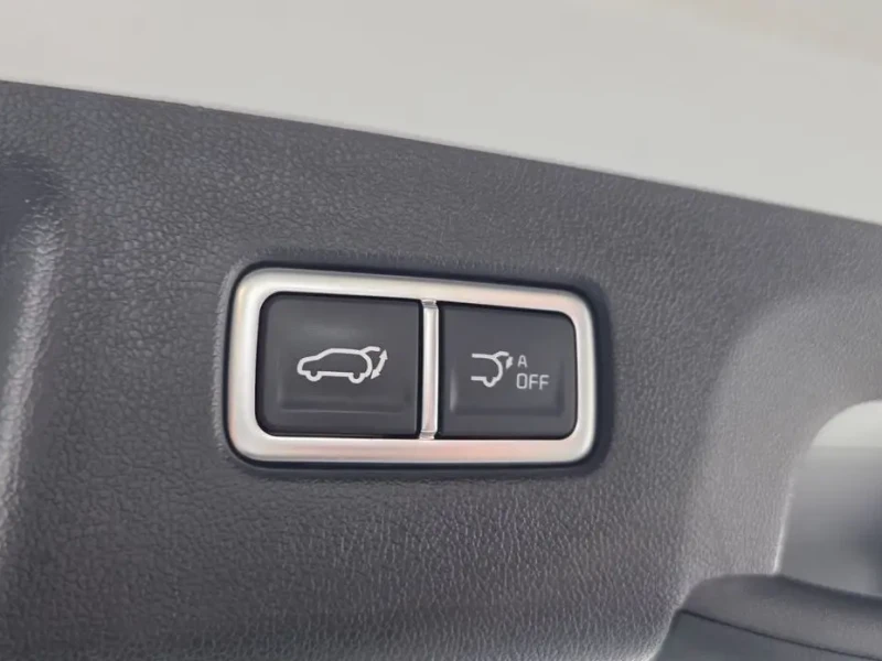 2023 Kia Sorento с пробегом 32 362 км
