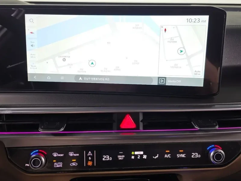 2023 Kia Sorento с пробегом 32 362 км