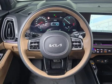 2023 Kia Sorento с пробегом 32 362 км