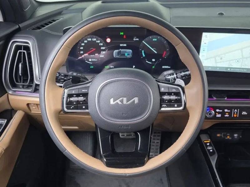 2023 Kia Sorento с пробегом 32 362 км