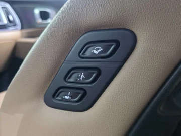 2023 Kia Sorento с пробегом 32 362 км