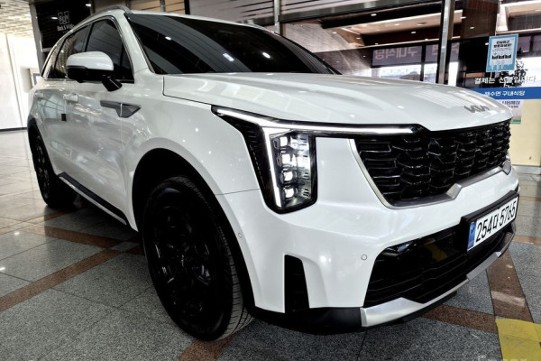 2024 Kia Sorento с пробегом 25 853 км
