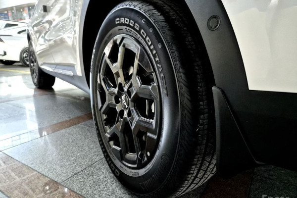 2024 Kia Sorento с пробегом 25 853 км