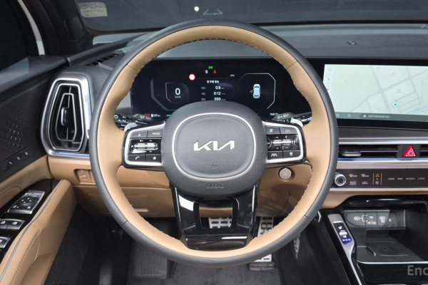 2024 Kia Sorento с пробегом 16 617 км