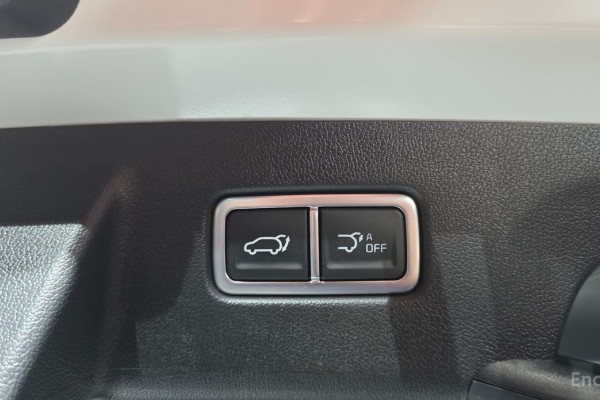 2024 Kia Sorento с пробегом 16 617 км