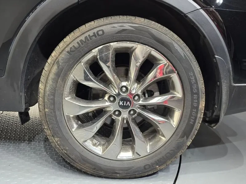 2017 Kia Sorento с пробегом 143 483 км