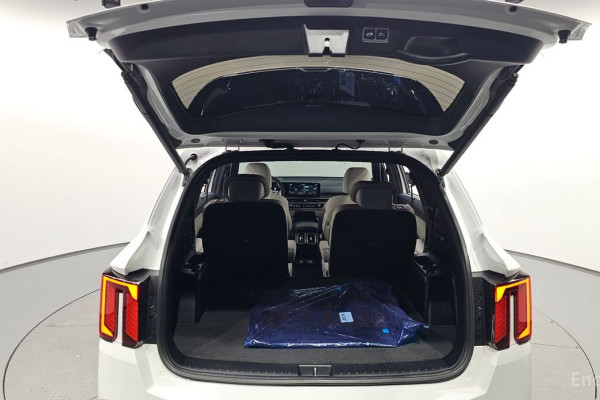 2024 Kia Sorento с пробегом 94 093 км