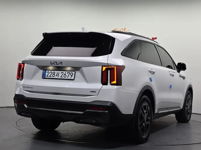 2024 Kia Sorento с пробегом 31 141 км