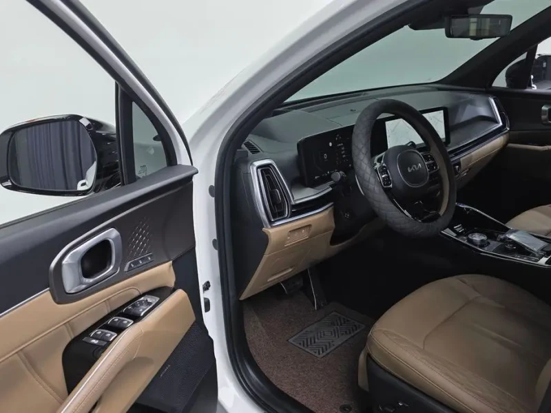 2024 Kia Sorento с пробегом 31 141 км