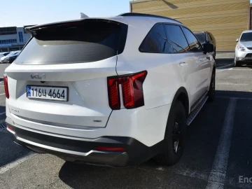 2023 Kia Sorento с пробегом 35 496 км