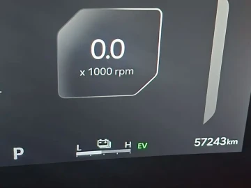 2023 Kia Sorento с пробегом 57 200 км