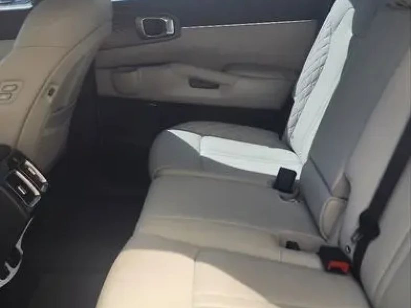 2023 Kia Sorento с пробегом 57 200 км