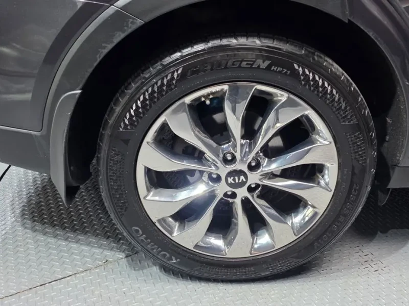 2017 Kia Sorento с пробегом 183 809 км