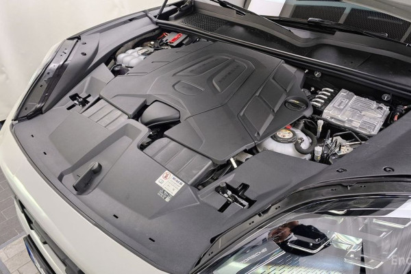 2024 Porsche Cayenne с пробегом 19 194 км