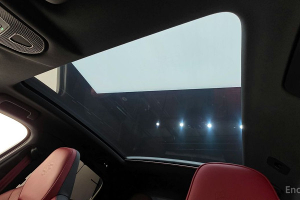 2025 Porsche Cayenne с пробегом 2 342 км