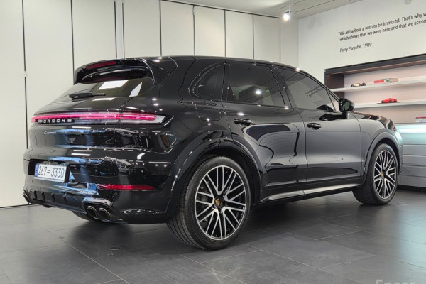 2024 Porsche Cayenne с пробегом 7 740 км