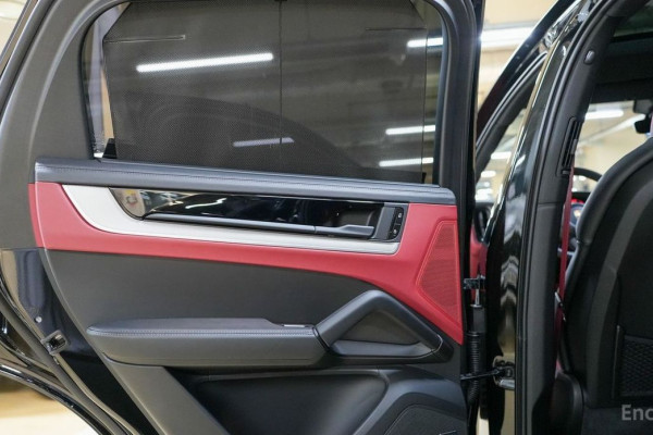 2026 Porsche Cayenne с пробегом 3 500 км