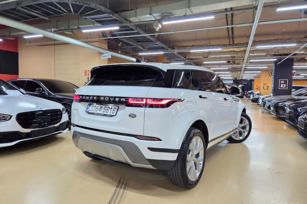2023 Land Rover Range Rover Evoque с пробегом 33 800 км