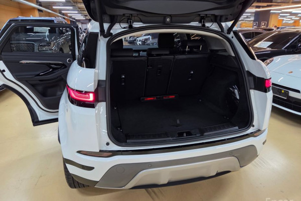 2023 Land Rover Range Rover Evoque с пробегом 33 800 км