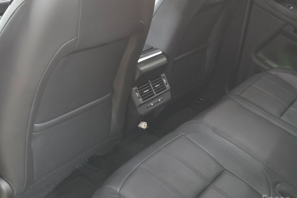 2023 Land Rover Range Rover Evoque с пробегом 33 800 км