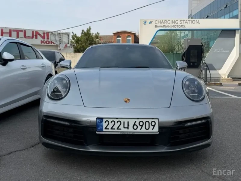 2024 Porsche 911 с пробегом 17 000 км
