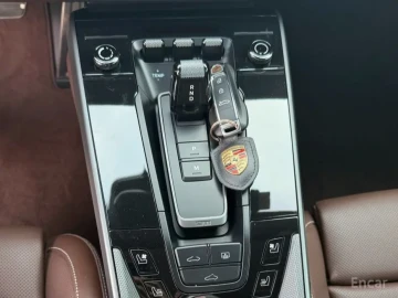 2024 Porsche 911 с пробегом 17 000 км