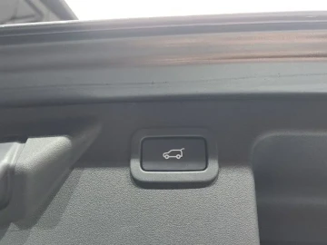 2017 Land Rover Discovery Sport с пробегом 95 150 км