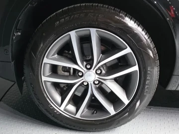2025 Land Rover Discovery Sport с пробегом 303 км
