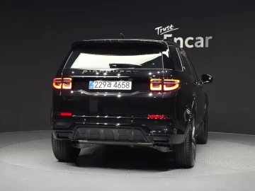 2025 Land Rover Discovery Sport с пробегом 303 км