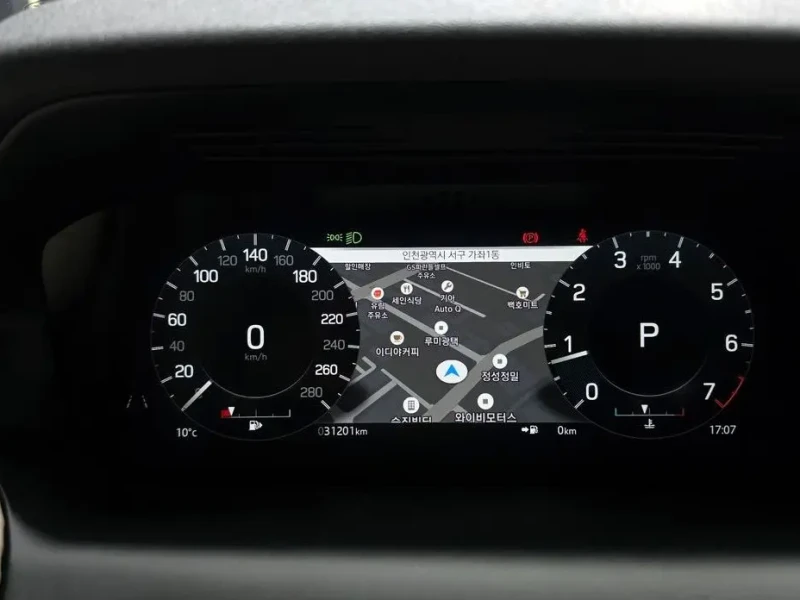 2022 Land Rover Discovery Sport с пробегом 31 201 км