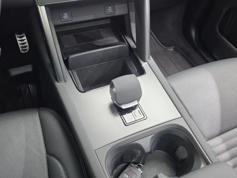 2025 Land Rover Discovery Sport с пробегом 5 633 км