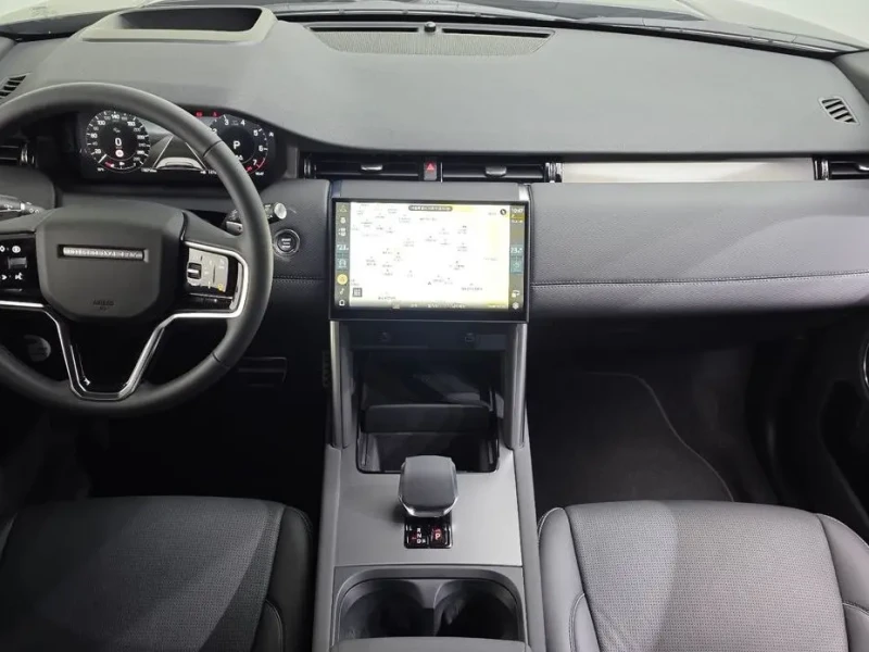 2025 Land Rover Discovery Sport с пробегом 10 710 км