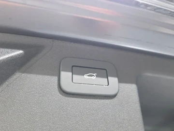 2025 Land Rover Discovery Sport с пробегом 3 968 км