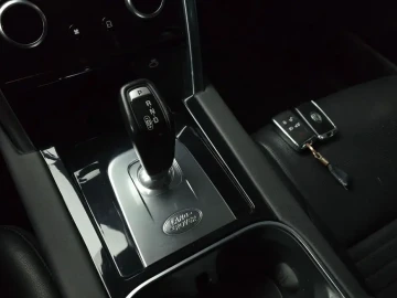 2021 Land Rover Discovery Sport с пробегом 137 780 км