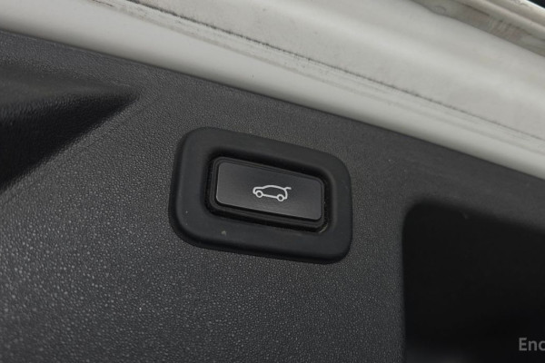 2021 Land Rover Discovery Sport с пробегом 137 780 км