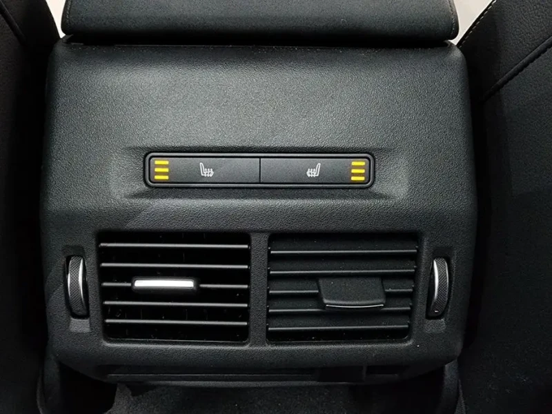 2025 Land Rover Discovery Sport с пробегом 10 871 км