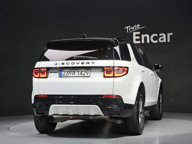 2025 Land Rover Discovery Sport с пробегом 20 366 км