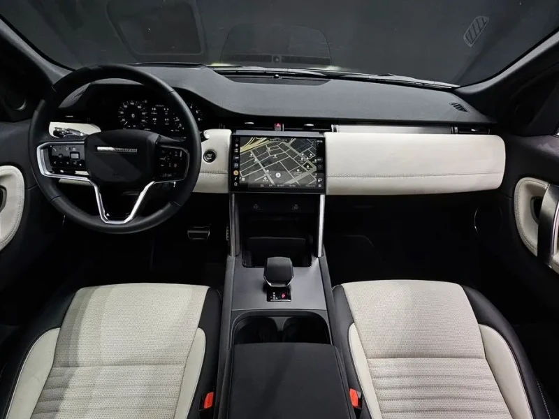 2025 Land Rover Discovery Sport с пробегом 20 366 км