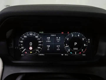 2025 Land Rover Discovery Sport с пробегом 8 430 км