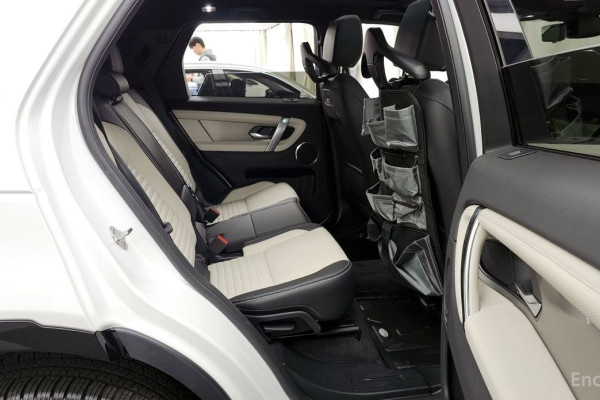 2025 Land Rover Discovery Sport с пробегом 8 430 км