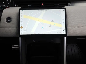 2025 Land Rover Discovery Sport с пробегом 8 430 км